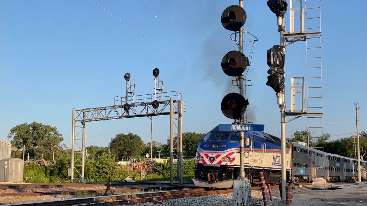 Metra Rondout Full Metra MDN Rush Hour at Rondout - 8/23/22 - YouTube