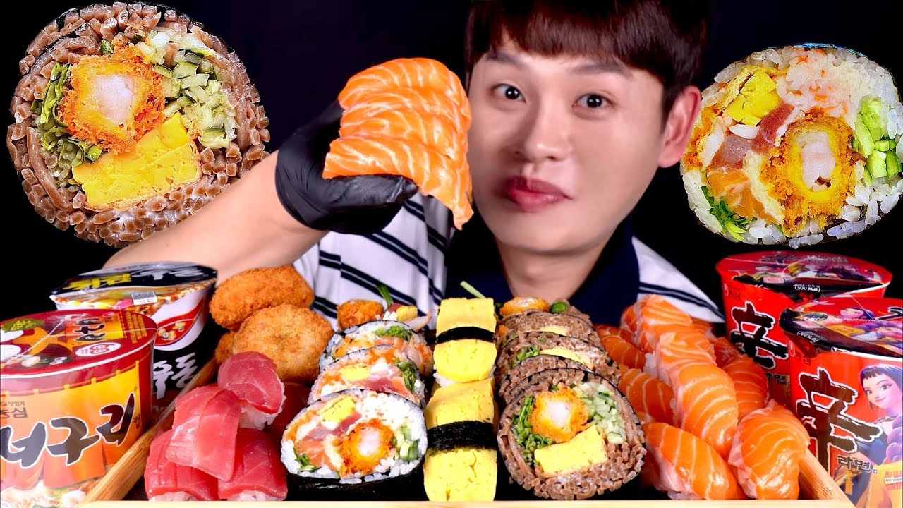 ASMR 뜨끈한 컵라면과 소바마끼 후토마끼 숙성연어 참치 계란 고로케 먹방~!! Spicy Noodles With Sushi MuKBang~!!