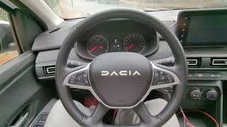 ¿Que hacen los botones del Dacia Sandero 2023?