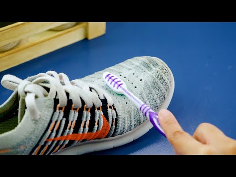 How to Clean Shoes with a Toothbrush