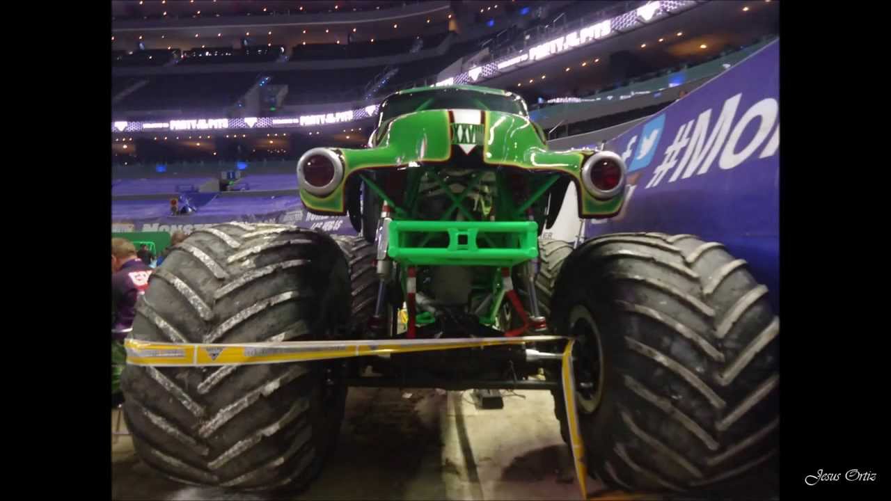 Monster Jam World Tour Mexico, only Grave Digger YouTube