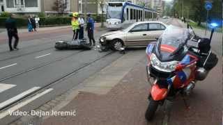 10-05-2012: Aanrijding tussen motor en auto - Aaltje Noorderwierstraat Den Haag