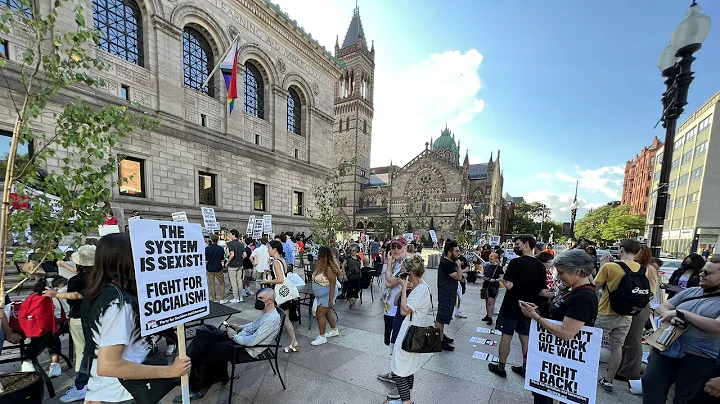 Protesters flood streets of Boston after SCOTUS abortion decision