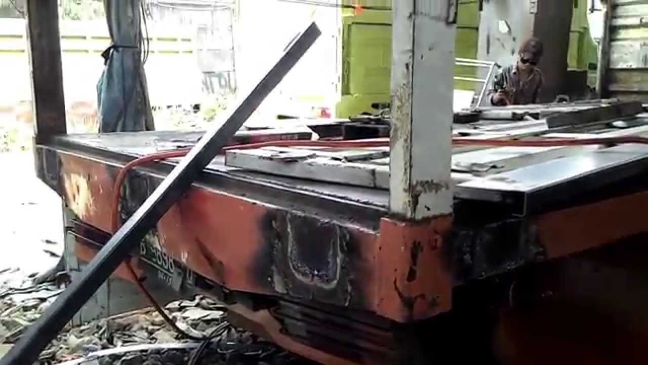 service karoseri bak truk youtube