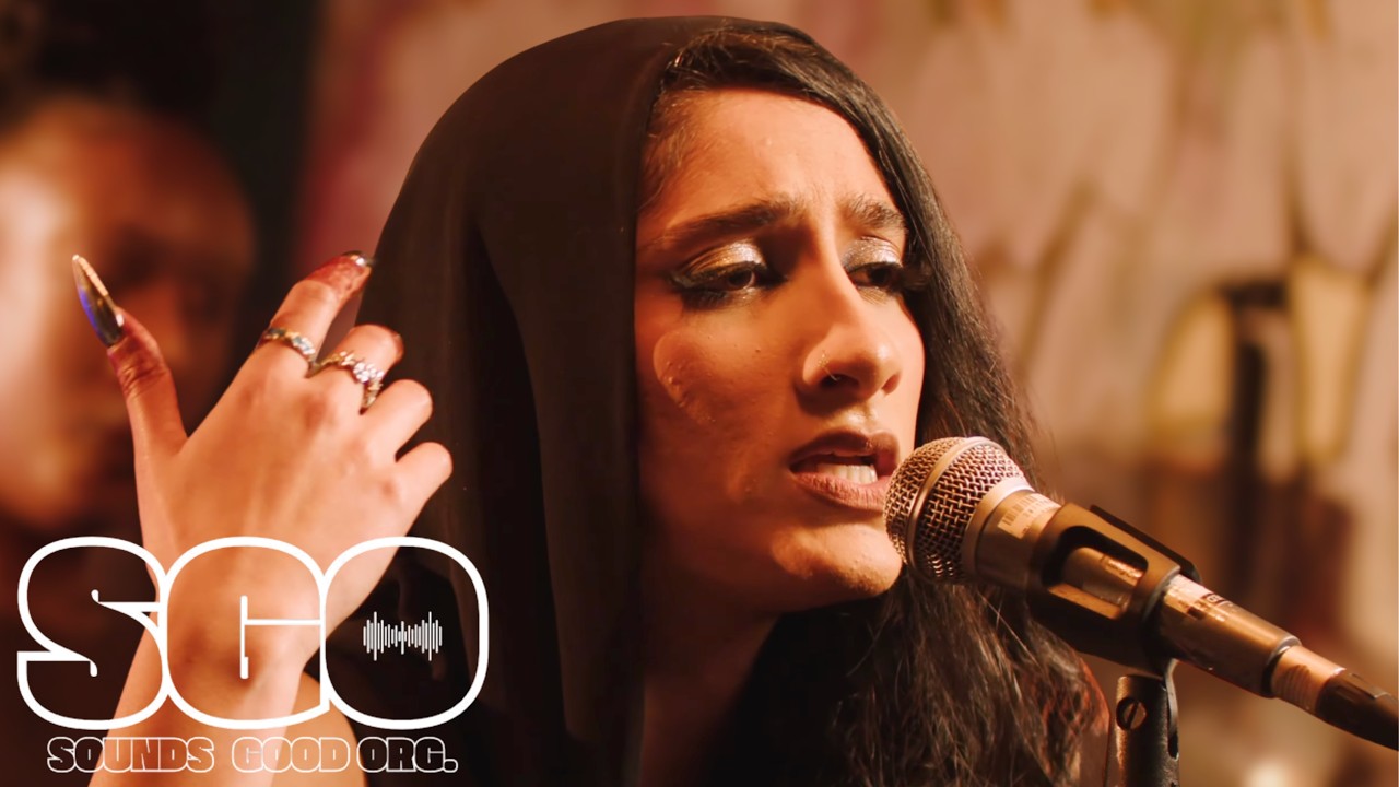 Regardez SICKOFTHEINTERNET - Izzy’s Interlude | Sounds Good Live! Performance sur YouTube Regardez SICKOFTHEINTERNET - Izzy’s Interlude | Sounds Good Live! Performance sur YouTube