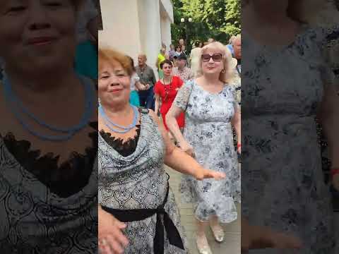 3.07.23Г...Тёща.... Звучит На Танцполе В Гомельском Парке...