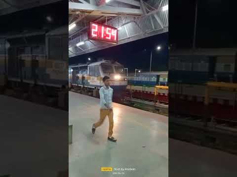 AGT TEJAS RAJDHANI ARRIVE AT BADARPUR 🔥🔥🔥🔥 #nighttrain #travel