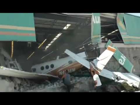 3 fallecidos y 4 lesionados en accidente de aeronave que se impacto en tienda de autoservicio