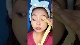 Yellow paper as makeup #paperasmakeup #papermakeup #yellowmakeup #fyp #ytshorts #missfluffy