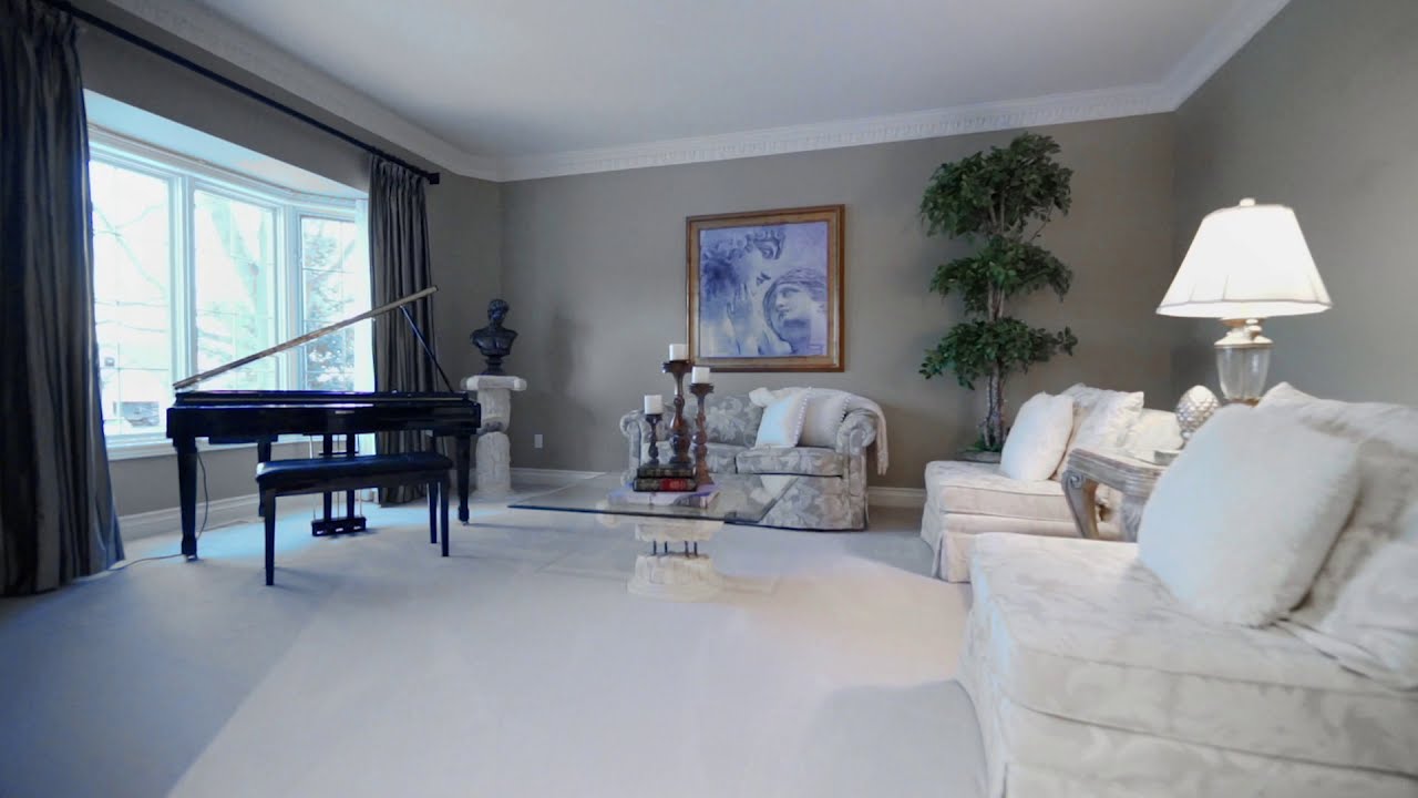 1117 Crofton Way, Burlington, L7P 4X1