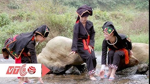 Trang phục kiều diễm của người Dao Tiền Bắc Kạn | VTC