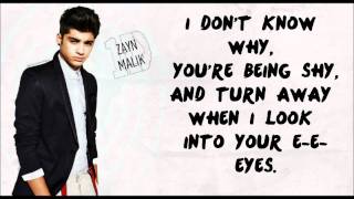 Video thumbnail of "One Direction - What Makes You Beautiful (Lyrics)"