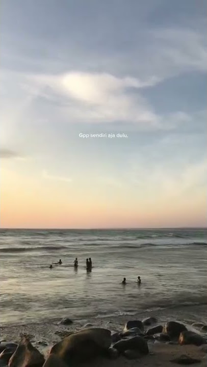 VIRAL NGEN DI BAWAH TANGGA AMA TEMEN MAIN