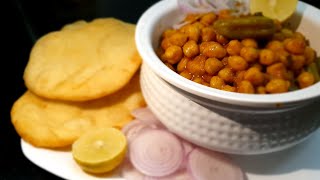 Chole Bhature recipe 😋😋 tasty chole with soft bhature || easy recipe || Foodpoint 🥞 screenshot 1