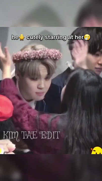 The way jimin🐥 cutely allow army girl😍 to touch his soft hair🥰💜#bts #jimin #shorts