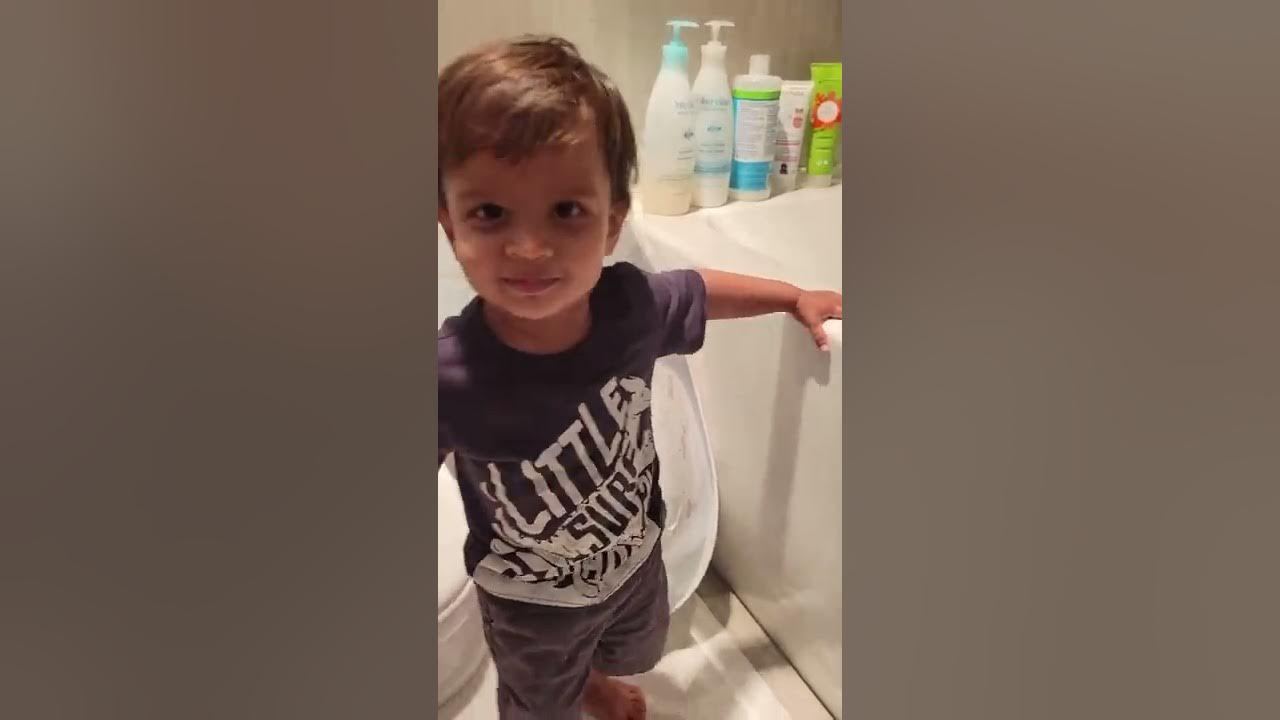 Niles Baby shark bath YouTube