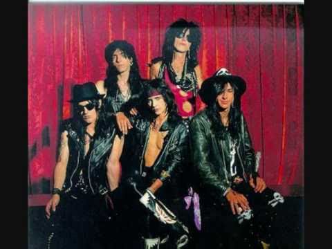 LA Guns - Give a Little