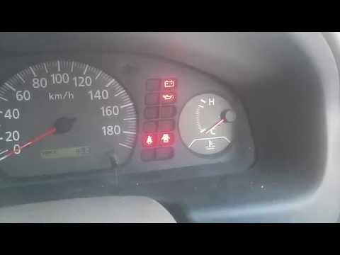 Видео: Nissan Sunny QG15 считывание кода ошибок "педалированием"