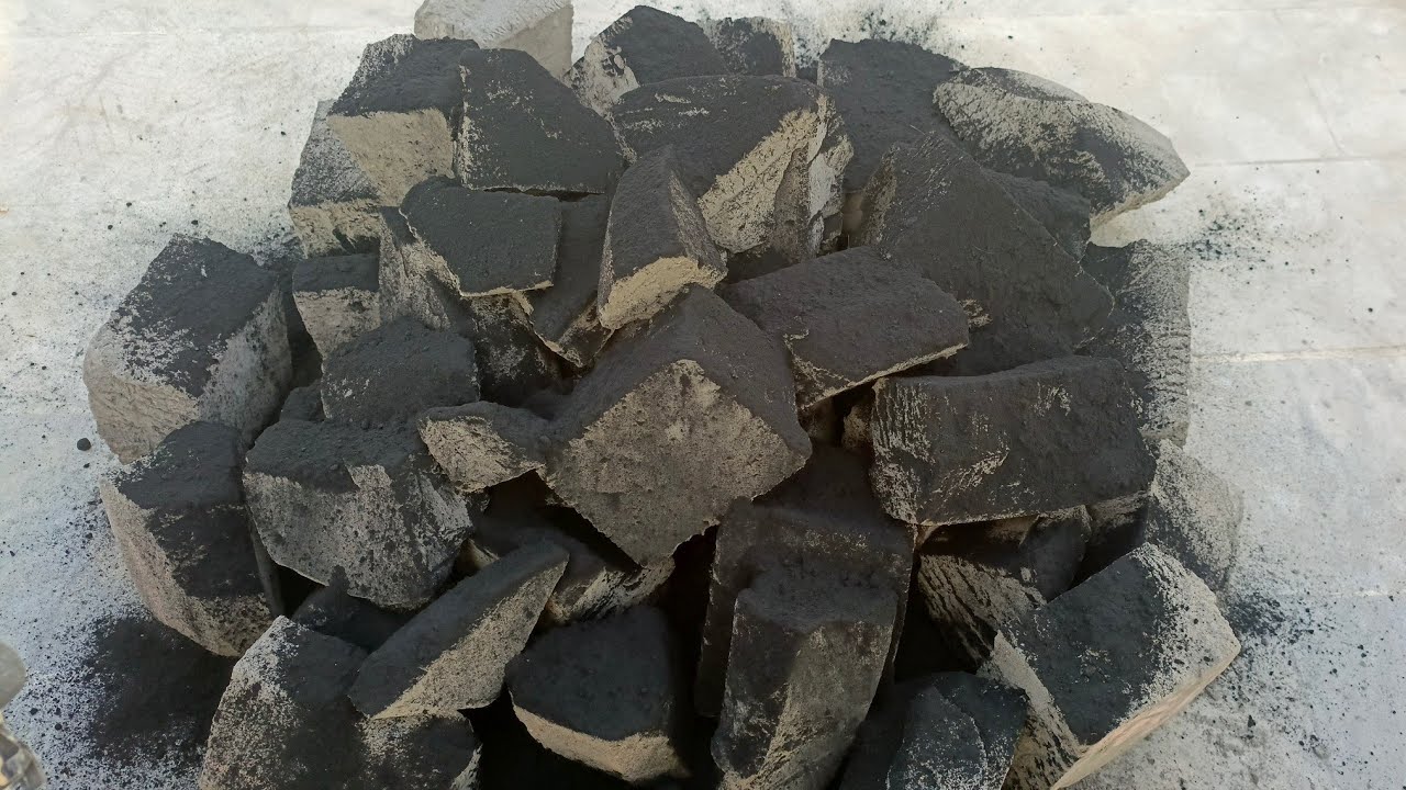 Asmr. Masterpiece black mud dirt dry and water crumbling with black powder pour