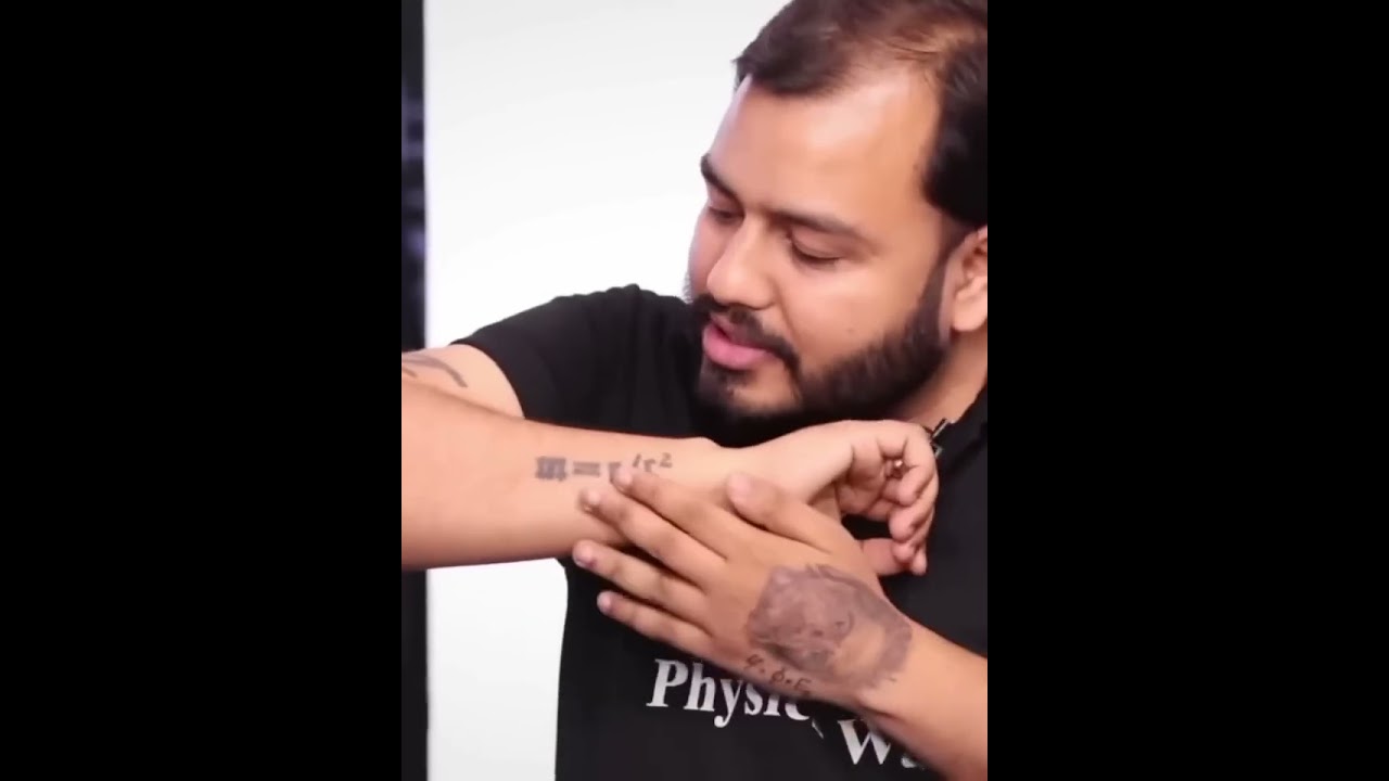 physicswallah My Tattoo Story !!😱🥺 | Ft. Alakh Pandey #shorts  ##physicswallah video -alakhpandey - ShareChat - Funny, Romantic, Videos,  Shayari, Quotes