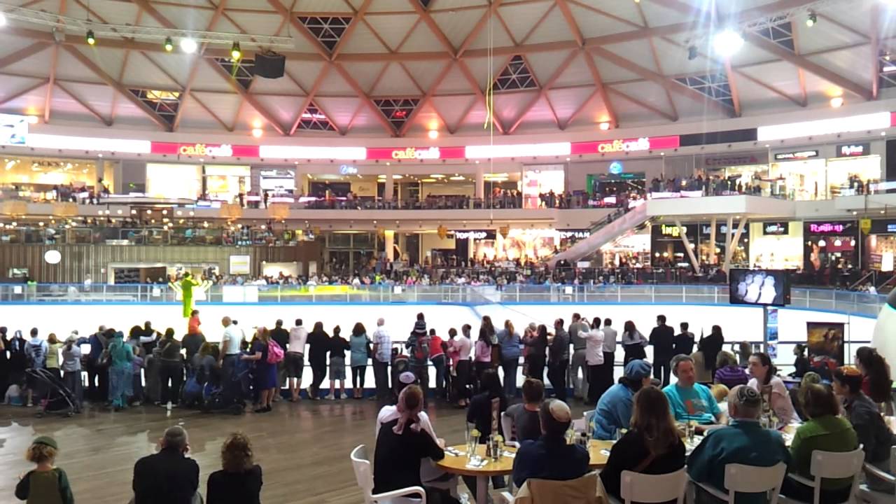 Chanukah Candle Lighting in the Eilat Mall, 5772 / 2012 YouTube