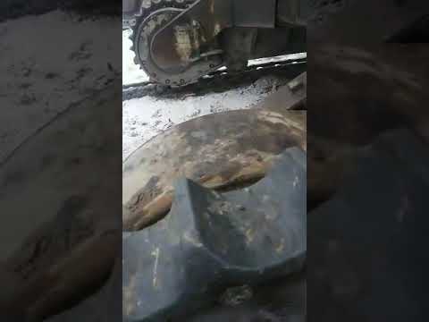 Разборка и сборка бортовой (замена доукона) на экскаваторе Komatsu PC 750