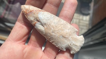 Pressure Flaking a Thebes Point - Flint Ridge Big Biface 3