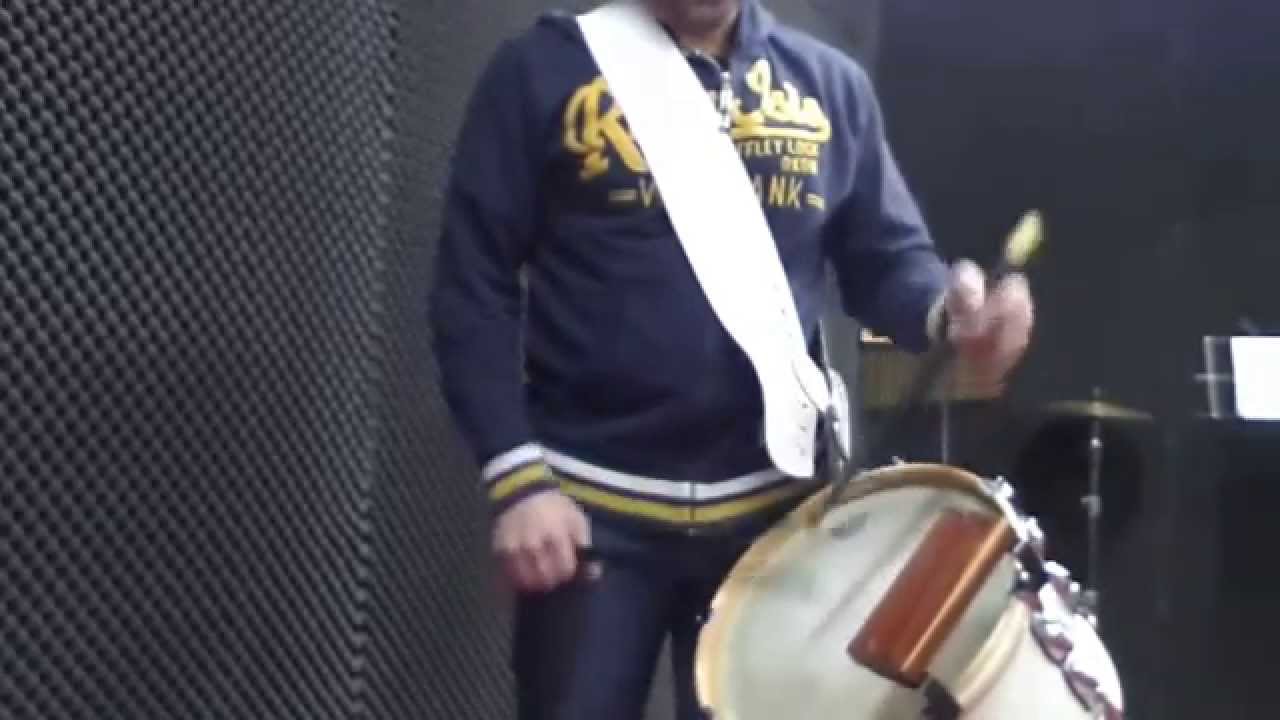 Aprender  a hacer el raom para los que se inician a tocar el tambor