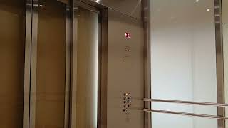 Infamous MEI Hydraulic Elevator @ Mall Of America -Bloomington MN