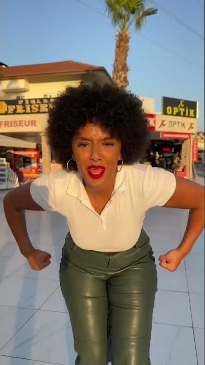 YOU CAN RING MY BELL 🛎️🥰 IG/TT: @ines_ouqs #shorts #youtubeshorts #inesouqs