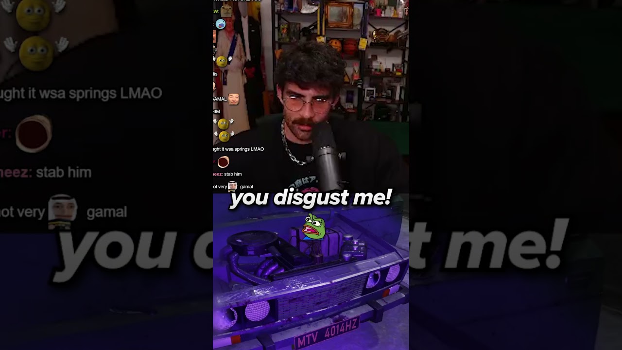 Catching a Weapon's Dealer in Contraband Police | HasanAbi Gaming