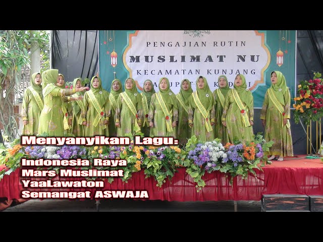 Menyanyakan Lagu: Indonesia Raya - Mars Muslimat - Yaalalwaton - Semangat ASWAJA class=