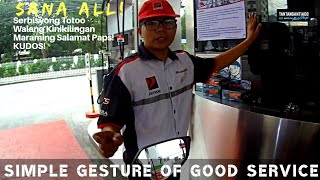 Petron Gas Attendant - Kudos For Giving A Simple Gesture Of Good Service -Sana All!