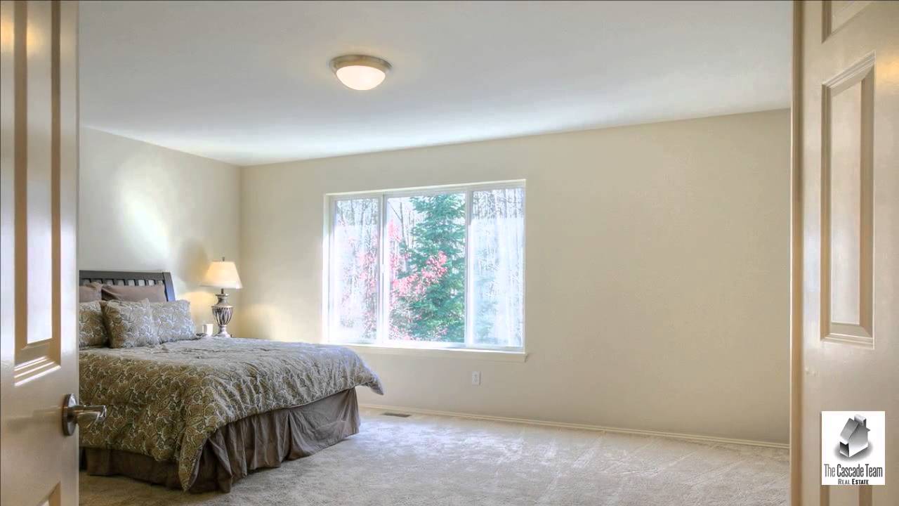 4 Bedroom Single Family Home For Sale in North Bend, WA, USA for USD