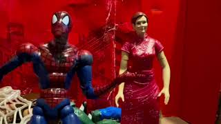 SPIDER-MAN Saves MJ and shares first Kiss (Action Figure Animation