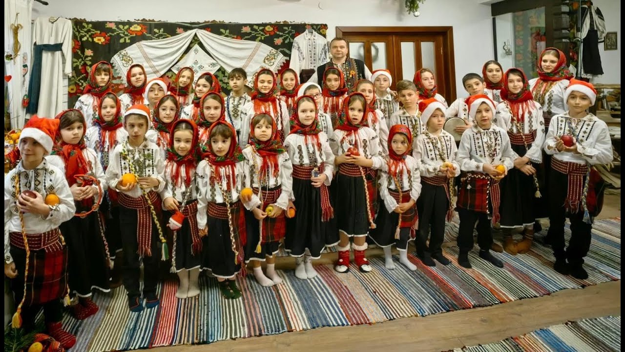 Vin colindătorii - Corul de Copii din Bârnova