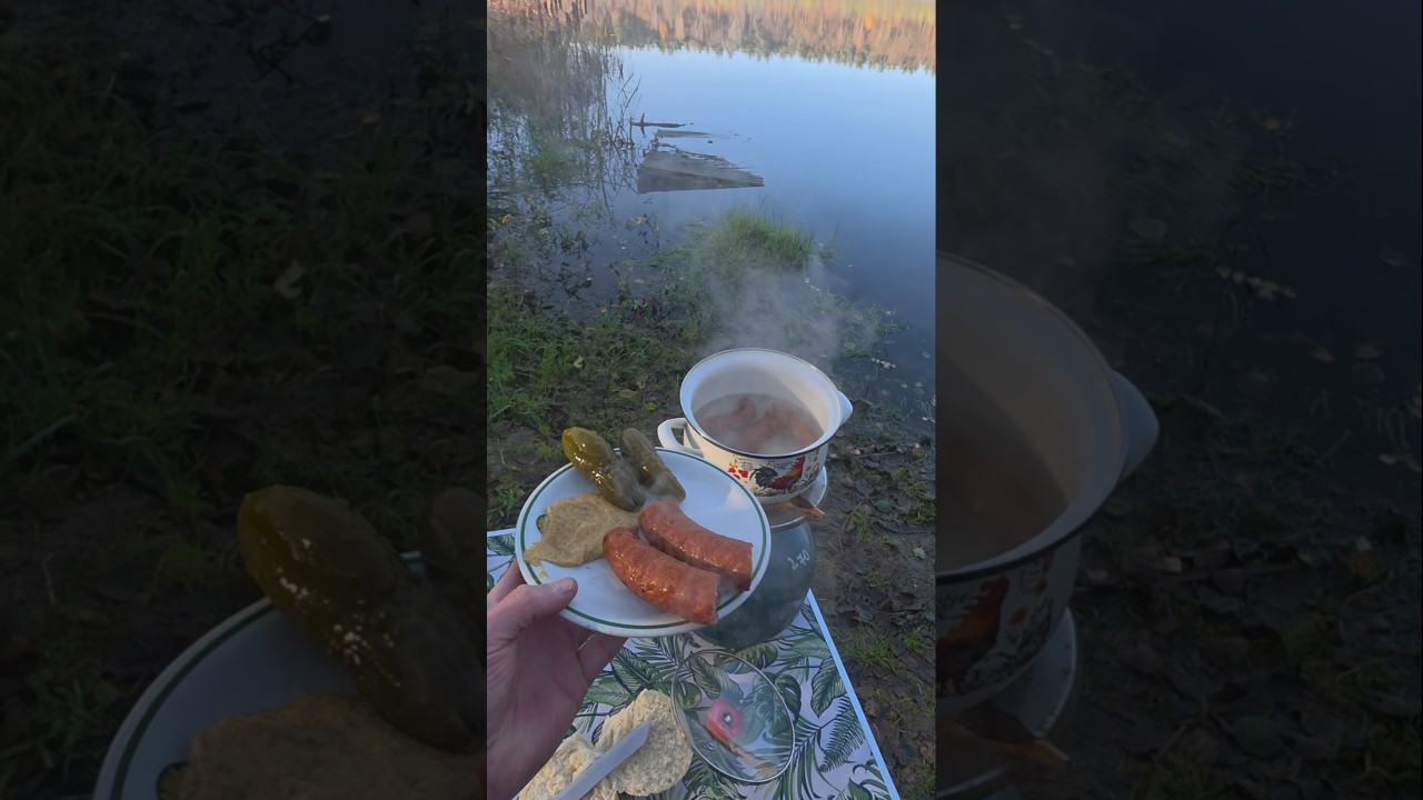 Biwak dawniej. Jedzenie nad jeziorem..#prl #food