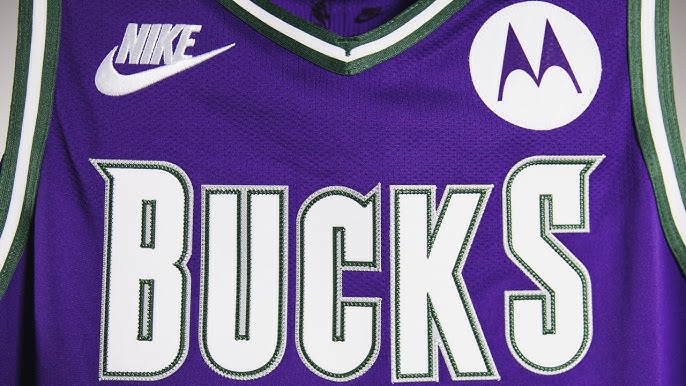 Nike Men's Giannis Antetokounmpo Milwaukee Bucks Statement