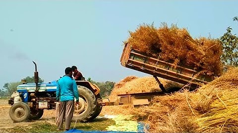 Digital world digital unloading facilities | Powertrac 439 | Tractor unload with hydraulic system |