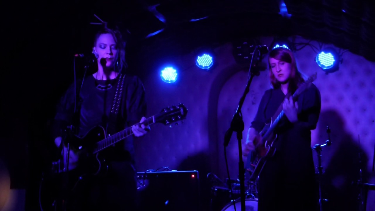 Brigitte Handley + Fee Reega - Eisbar - Madrid - 07/02/2020 (HD)