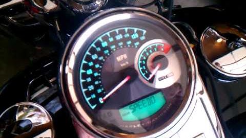 Harley-Davidson 70900072 combo speedo/tach