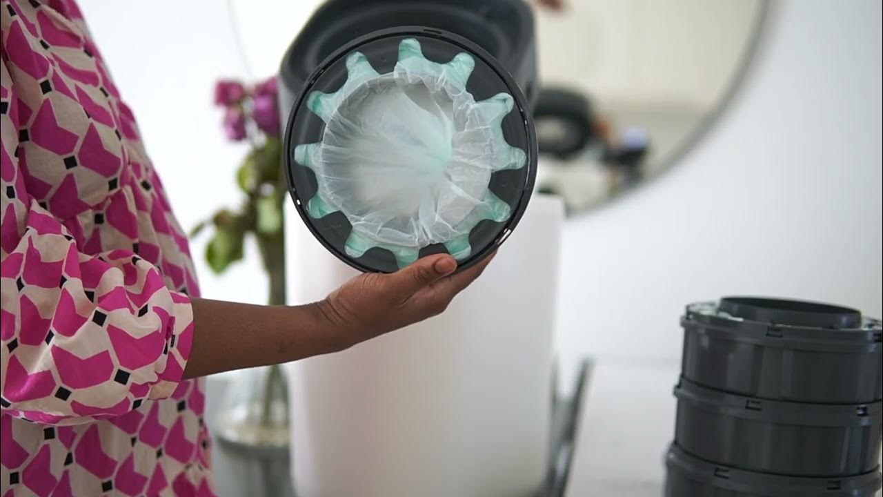 How To Use The Tommee Tippee Twist and Click Advanced Nappy Disposal