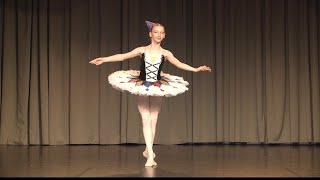Variācija no baleta Arlekināde Dejo Ingeborga Oše. #ballet #ballerina #dance #show