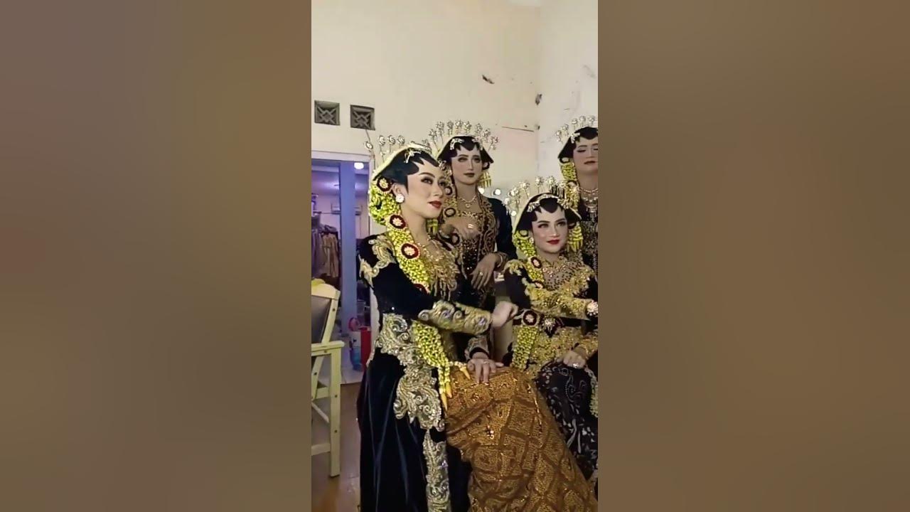 manten adat jawa nih. berkolaborasi dengan kak johan fashion. wahh cantik cantik ya #viral