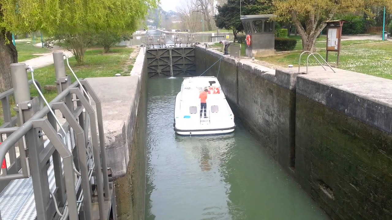 écluse pont canal Agen