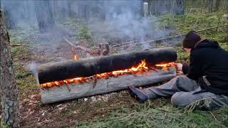 Making a Sami nuorssjo, the best long log fire