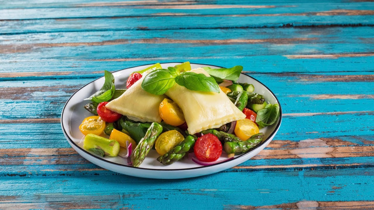 Maultaschen Mit Grunem Spargel Youtube
