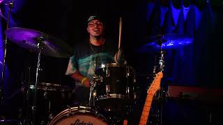 MARCO CIRIGLIANO EPIC DRUM SOLO (mood swings with rob ingram)