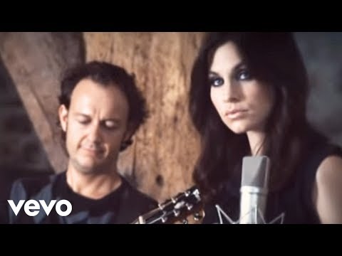 La Oreja de Van Gogh - Cuentame Al Oido (En Vivo)
