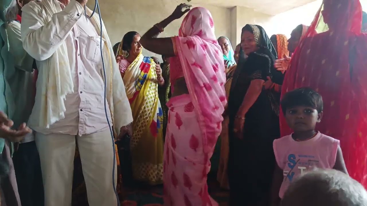 गुरु भैया द्वारा एक नया बहुत ही प्यारा शिव संध्या आरती 🔱🙏 जो गुरु बहना शिव की भक्ति में झूम रही हैं🙏